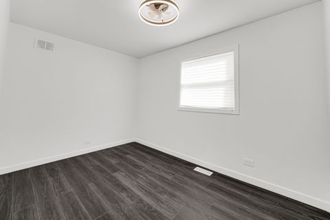 Tiny photo for 1005 W 123rd Street, Calumet Park, IL 60827 (MLS # 12596506)