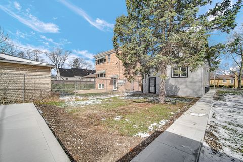 Tiny photo for 1005 W 123rd Street, Calumet Park, IL 60827 (MLS # 12596506)
