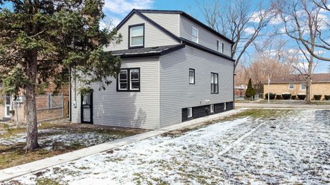Tiny photo for 1005 W 123rd Street, Calumet Park, IL 60827 (MLS # 12596506)