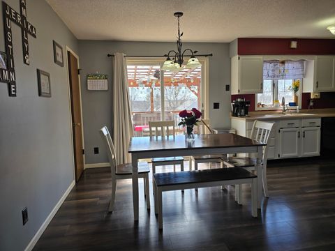 Tiny photo for 812 10th Avenue, Fulton, IL 61252 (MLS # 12603937)