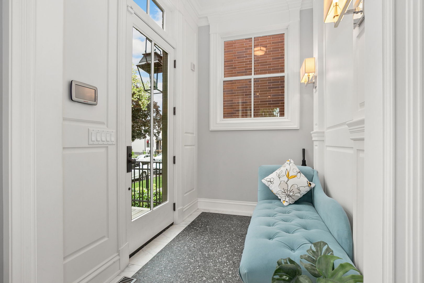 2429 W Belden Avenue