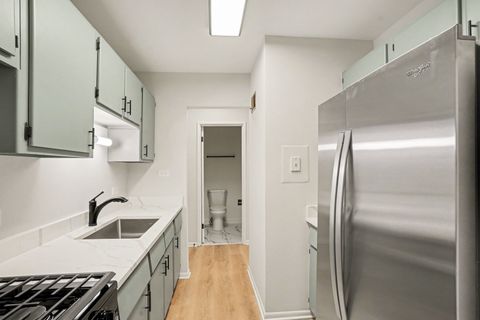 Tiny photo for 9820 S Pulaski Road #307, Oak Lawn, IL 60453 (MLS # 12588465)