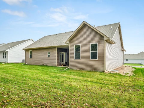 Tiny photo for 9874 Hawks Pointe Trail, Roscoe, IL 61073 (MLS # 12786630)