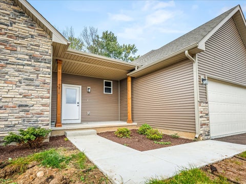 Tiny photo for 9874 Hawks Pointe Trail, Roscoe, IL 61073 (MLS # 12786630)