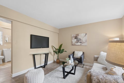 Tiny photo for 1711 W Estes Avenue #1S, Chicago, IL 60626 (MLS # 12659470)
