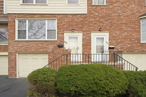 Tiny photo for 8820 Plainfield Road, Brookfield, IL 60513 (MLS # 12600153)