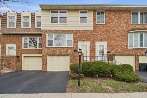 Photo of 8820 Plainfield Road, Brookfield, IL 60513 (MLS # 12600153)
