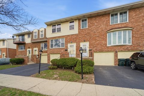 Tiny photo for 8820 Plainfield Road, Brookfield, IL 60513 (MLS # 12600153)