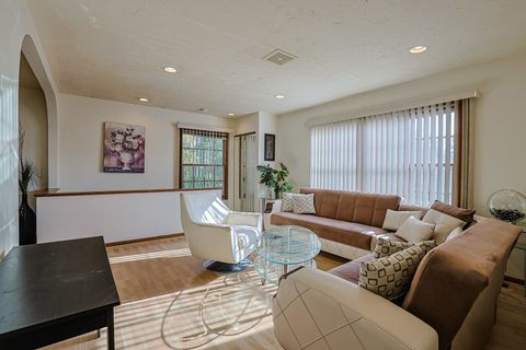 Tiny photo for 737 Wellington Avenue, Elk Grove Village, IL 60007 (MLS # 12507731)