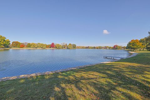 Tiny photo for 737 Wellington Avenue, Elk Grove Village, IL 60007 (MLS # 12507731)