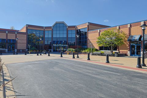 Tiny photo for 737 Wellington Avenue, Elk Grove Village, IL 60007 (MLS # 12507731)