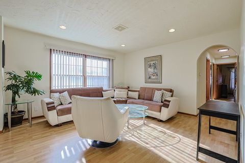 Tiny photo for 737 Wellington Avenue, Elk Grove Village, IL 60007 (MLS # 12507731)