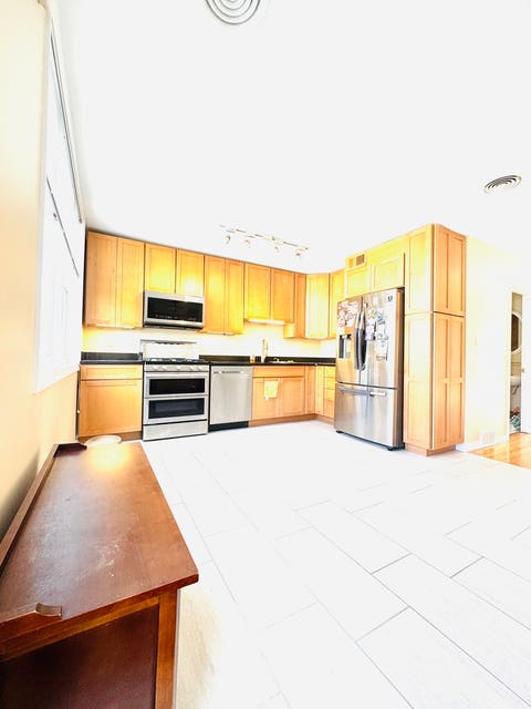 Tiny photo for 4035 N Keystone Avenue #G, Chicago, IL 60641 (MLS # 12665492)