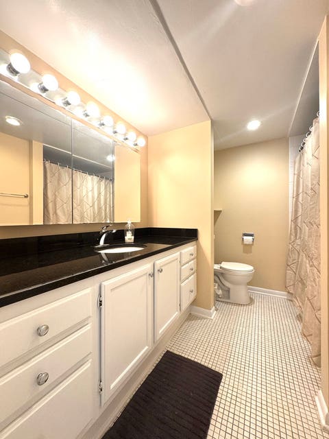 Tiny photo for 4035 N Keystone Avenue #G, Chicago, IL 60641 (MLS # 12665492)
