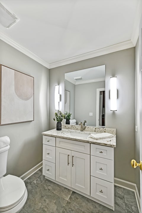 Tiny photo for 32 Ridgefield Lane, Burr Ridge, IL 60527 (MLS # 12720071)