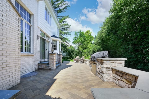 Tiny photo for 32 Ridgefield Lane, Burr Ridge, IL 60527 (MLS # 12720071)