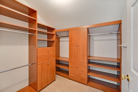 Tiny photo for 32 Ridgefield Lane, Burr Ridge, IL 60527 (MLS # 12720071)