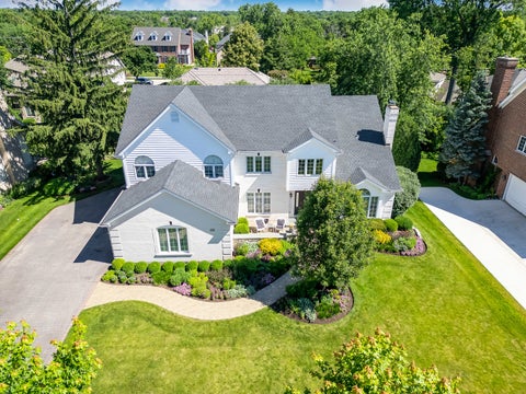 Tiny photo for 32 Ridgefield Lane, Burr Ridge, IL 60527 (MLS # 12720071)