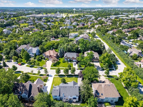 Tiny photo for 32 Ridgefield Lane, Burr Ridge, IL 60527 (MLS # 12720071)