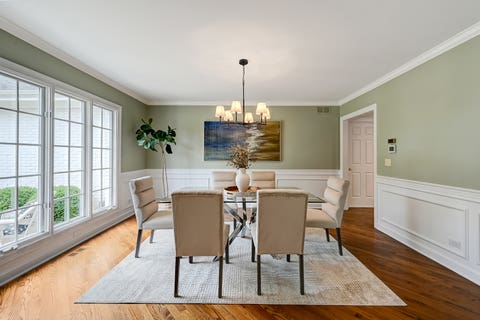 Tiny photo for 32 Ridgefield Lane, Burr Ridge, IL 60527 (MLS # 12720071)