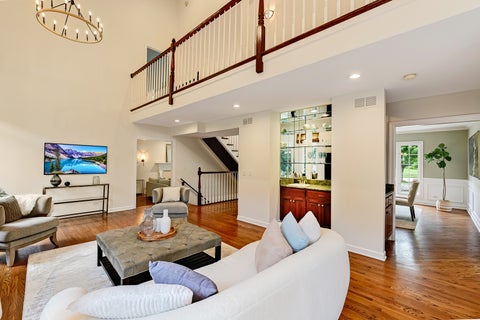 Tiny photo for 32 Ridgefield Lane, Burr Ridge, IL 60527 (MLS # 12720071)