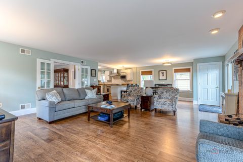 Tiny photo for 112 3rd Street, Libertyville, IL 60048 (MLS # 12455902)