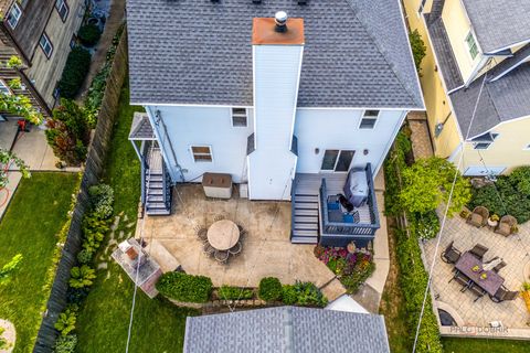 Tiny photo for 112 3rd Street, Libertyville, IL 60048 (MLS # 12455902)