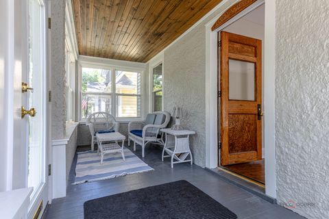 Tiny photo for 112 3rd Street, Libertyville, IL 60048 (MLS # 12455902)