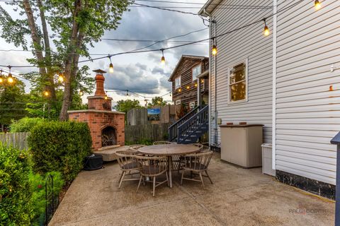 Tiny photo for 112 3rd Street, Libertyville, IL 60048 (MLS # 12455902)