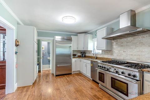 Tiny photo for 112 3rd Street, Libertyville, IL 60048 (MLS # 12455902)