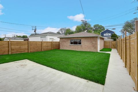 Tiny photo for 4915 N Kostner Avenue, Chicago, IL 60630 (MLS # 12635879)