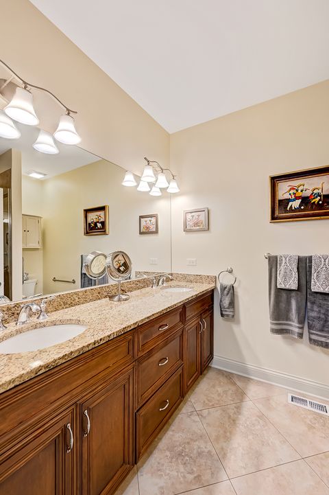 Tiny photo for 3 Westmoreland Lane, Naperville, IL 60540 (MLS # 12511768)