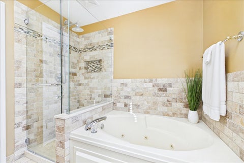 Tiny photo for 359 Banbury Lane, Grayslake, IL 60030 (MLS # 12776645)