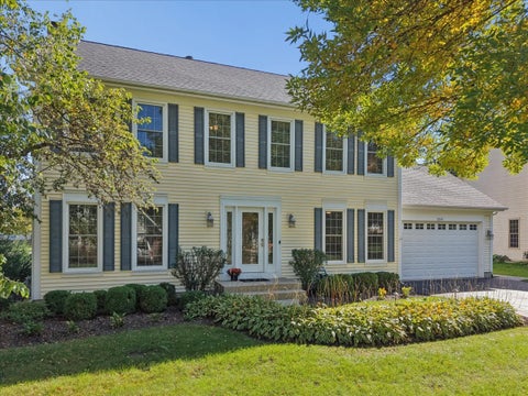 Tiny photo for 359 Banbury Lane, Grayslake, IL 60030 (MLS # 12776645)