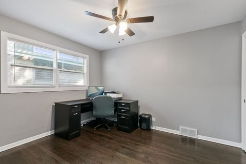 Tiny photo for 15221 Oak Street, Dolton, IL 60419 (MLS # 12473836)