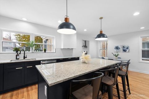 Tiny photo for 6322 N Monticello Avenue, Chicago, IL 60659 (MLS # 12523727)