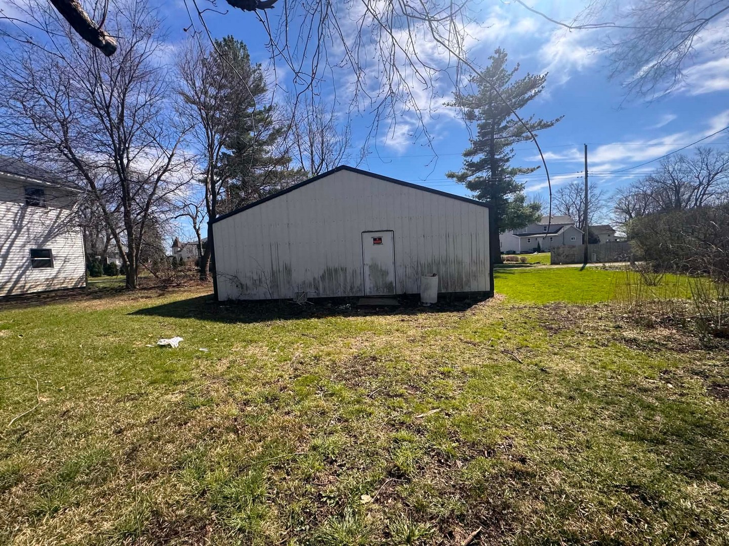 18 W Vine Street