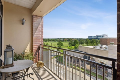 Tiny photo for 850 Village Center Drive #308, Burr Ridge, IL 60527 (MLS # 12746899)