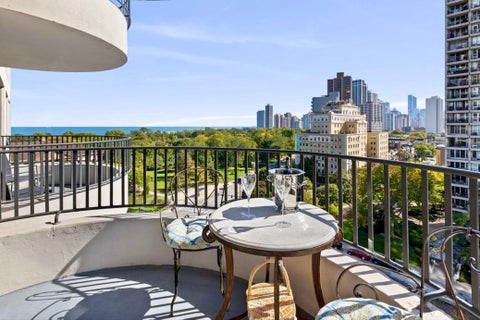 Tiny photo for 2020 N LINCOLN PARK WEST PARK #9J, Chicago, IL 60614 (MLS # 12779984)