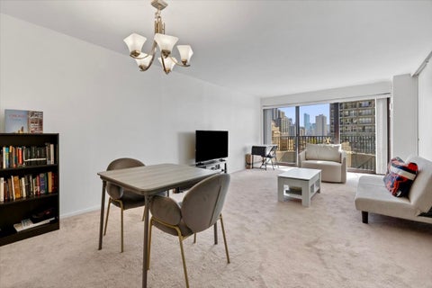 Tiny photo for 2020 N LINCOLN PARK WEST PARK #9J, Chicago, IL 60614 (MLS # 12779984)