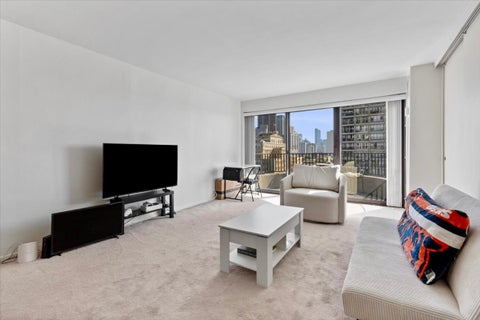 Tiny photo for 2020 N LINCOLN PARK WEST PARK #9J, Chicago, IL 60614 (MLS # 12779984)