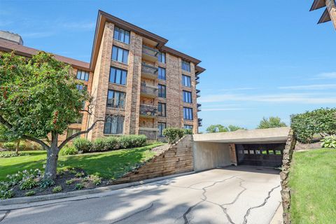 Tiny photo for Northbrook, IL 60062 (MLS # 12443233)