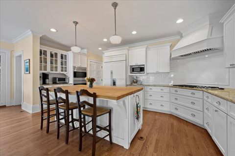 Tiny photo for 611 Ash Street, Winnetka, IL 60093 (MLS # 12507234)