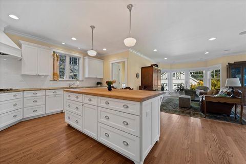 Tiny photo for 611 Ash Street, Winnetka, IL 60093 (MLS # 12507234)