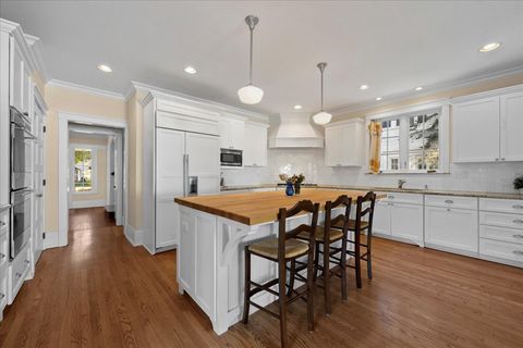 Tiny photo for 611 Ash Street, Winnetka, IL 60093 (MLS # 12507234)