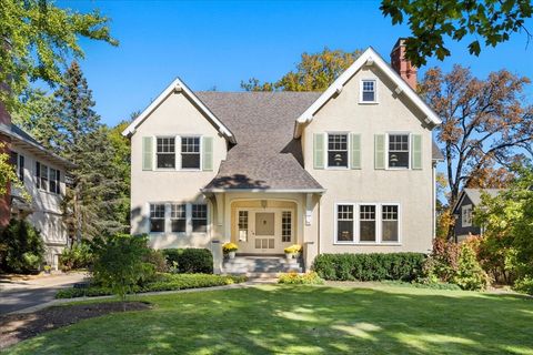 Tiny photo for 611 Ash Street, Winnetka, IL 60093 (MLS # 12507234)