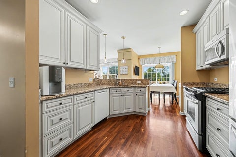 Tiny photo for 469 Bay Tree Circle, Vernon Hills, IL 60061 (MLS # 12749140)