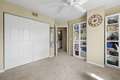 Tiny photo for 469 Bay Tree Circle, Vernon Hills, IL 60061 (MLS # 12749140)