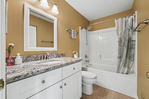 Tiny photo for 469 Bay Tree Circle, Vernon Hills, IL 60061 (MLS # 12749140)