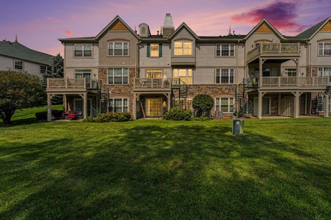 Photo of 469 Bay Tree Circle, Vernon Hills, IL 60061 (MLS # 12749140)